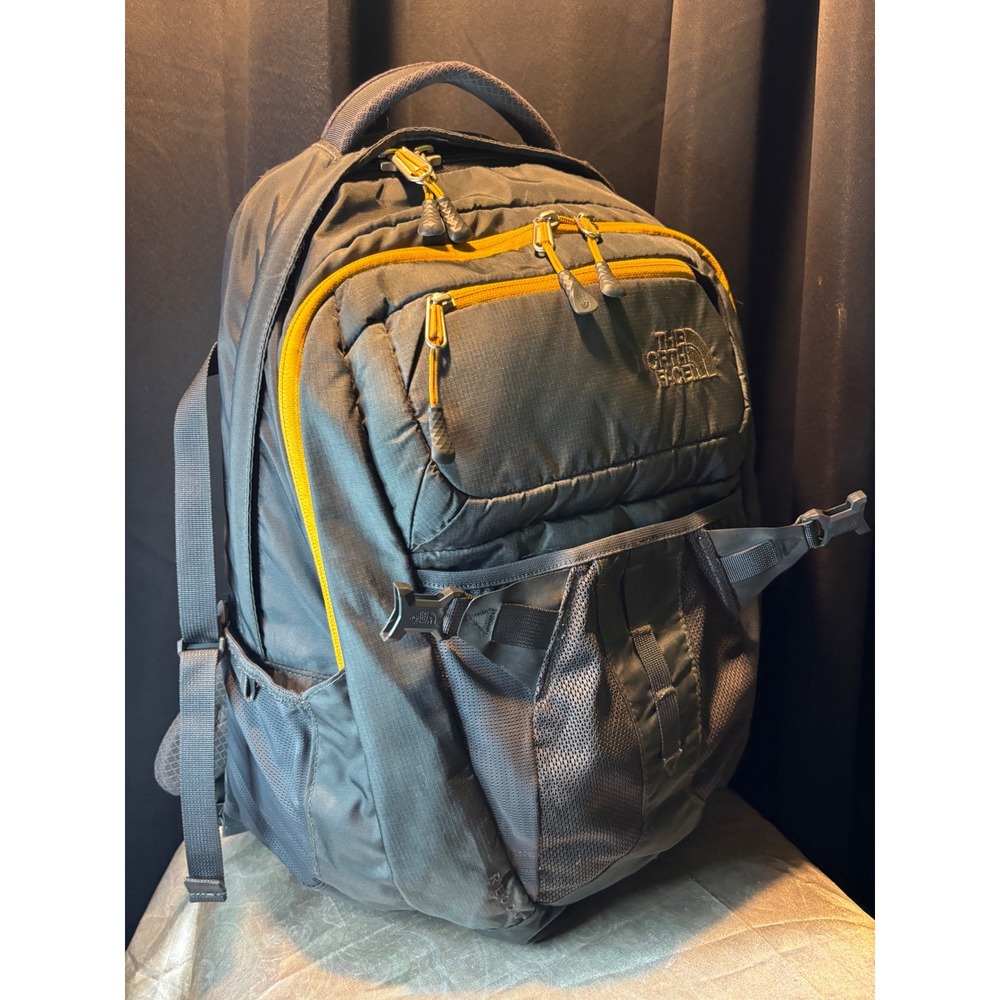 The North Face Recon Backpack Grey Yellow FlexVent Laptop Bag 751458